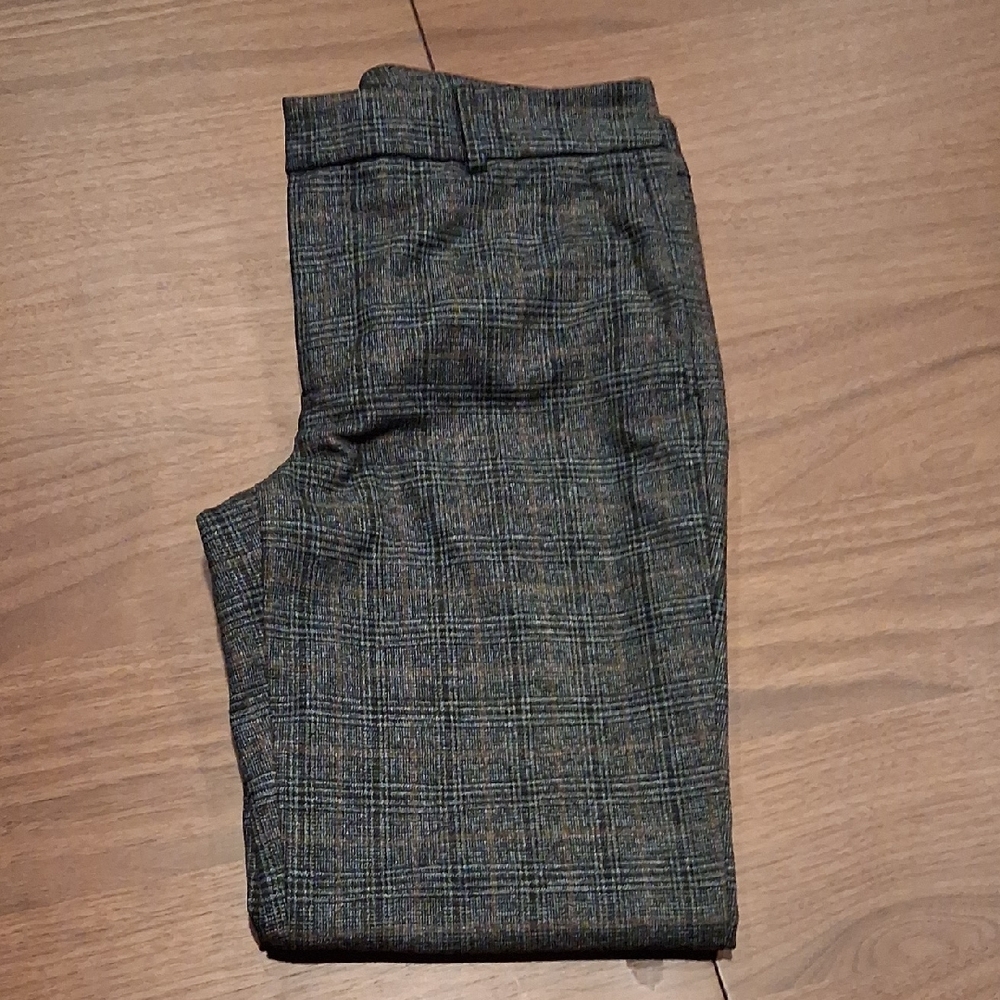 Zara Woman Plaid Trousers in Gray with Brown Accents